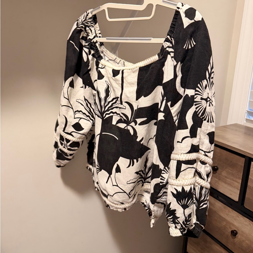 Nicole Miller Black and White Floral Peasant Blouse